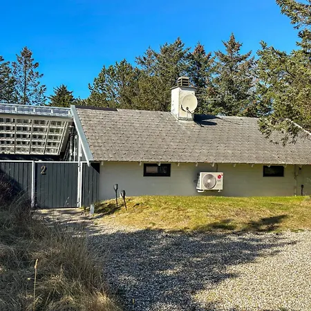 2 Bedroom Stunning Home In Thisted Holiday home *